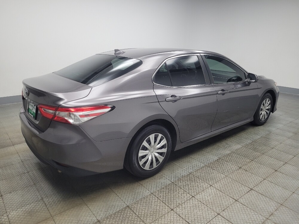 2019 Toyota Camry in Indianapolis, IN 46219 - 18115139 10