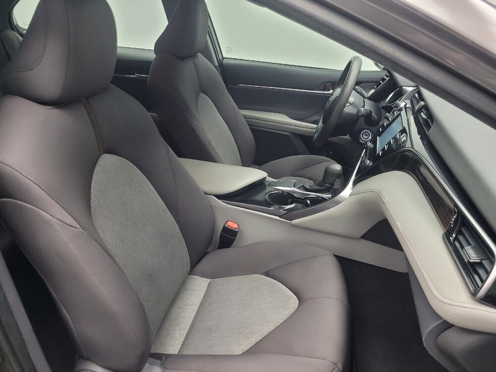 2019 Toyota Camry in Indianapolis, IN 46219 - 18115139 21