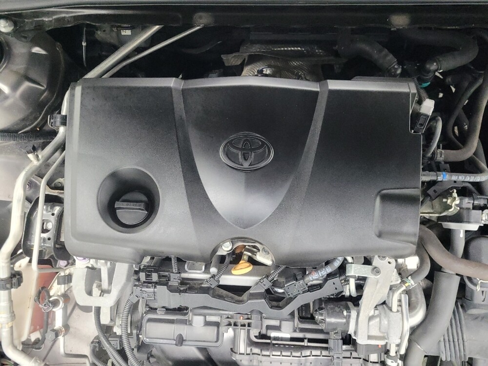 2019 Toyota Camry in Indianapolis, IN 46219 - 18115139 30