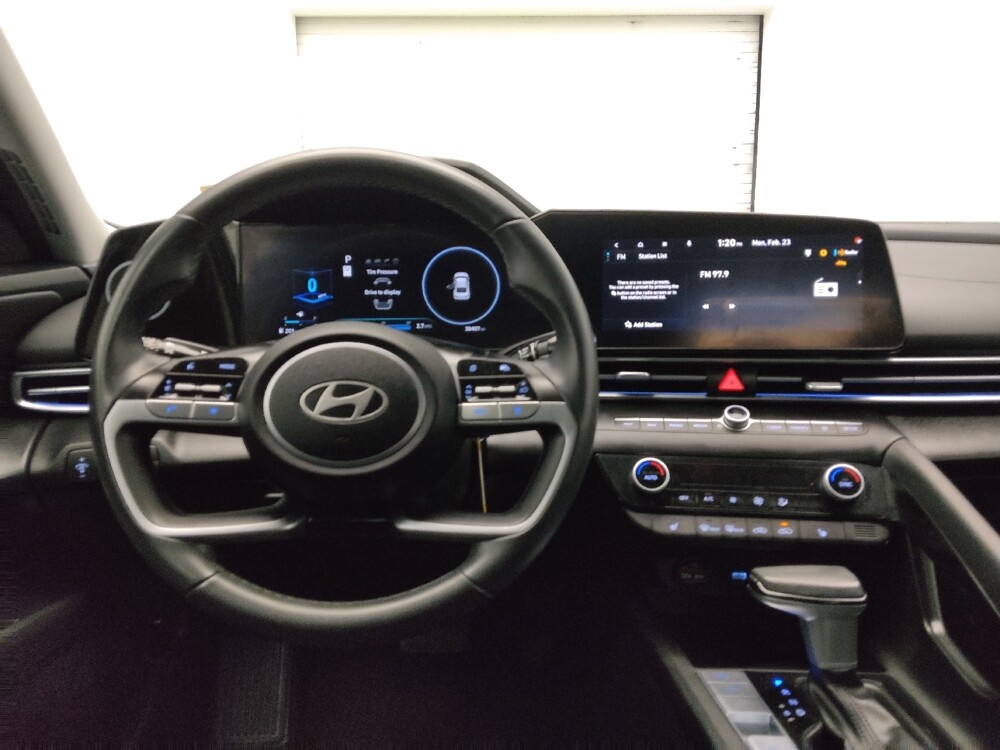 2025 Hyundai Elantra in Conyers, GA 30094 - 18115157 22