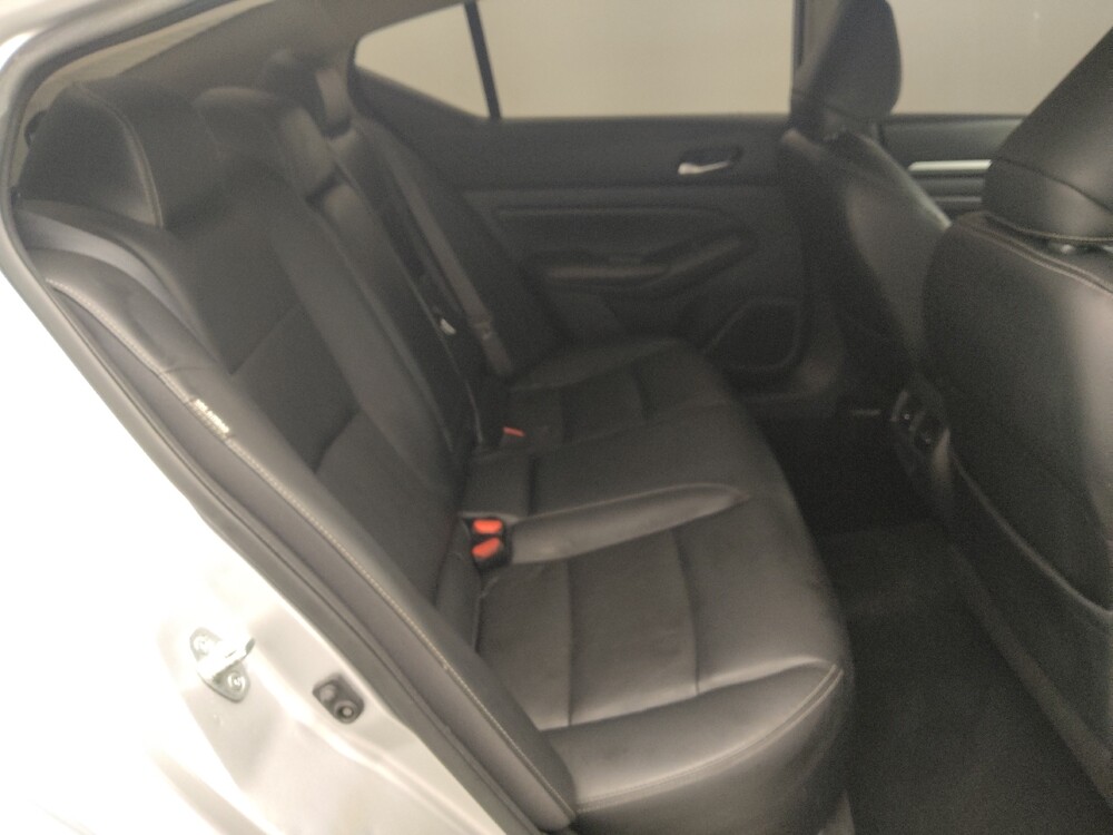 2019 Nissan Altima in Houston, TX 77060 - 18115162 19