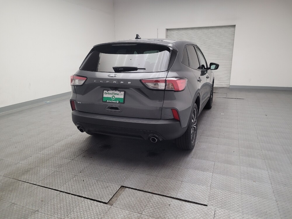2022 Ford Escape in Montclair, CA 91763 - 18115167 7