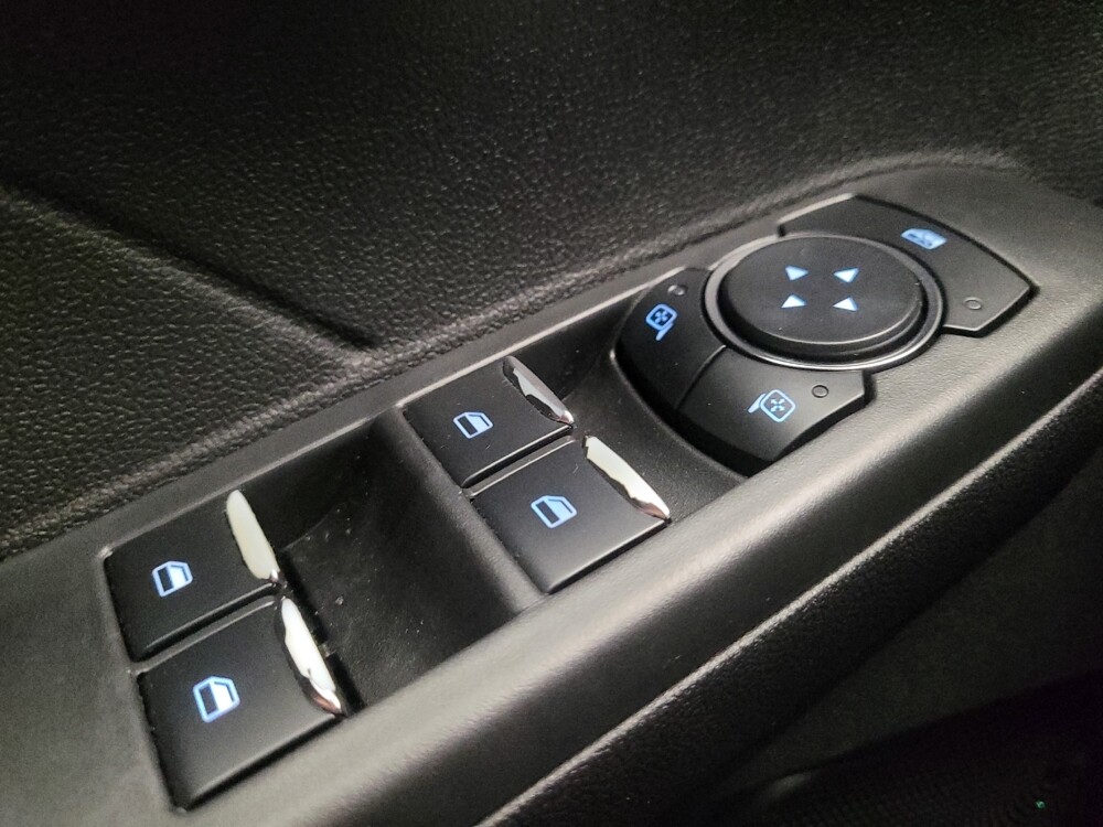 2022 Ford Escape in Montclair, CA 91763 - 18115167 27