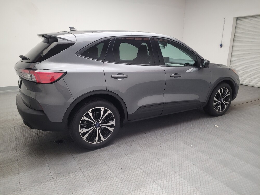 2022 Ford Escape in Montclair, CA 91763 - 18115167 10