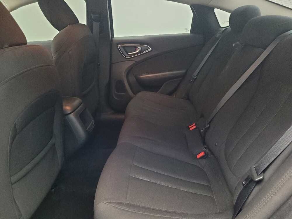 2016 Chrysler 200 in Gainesville, FL 32609 - 18115168 18