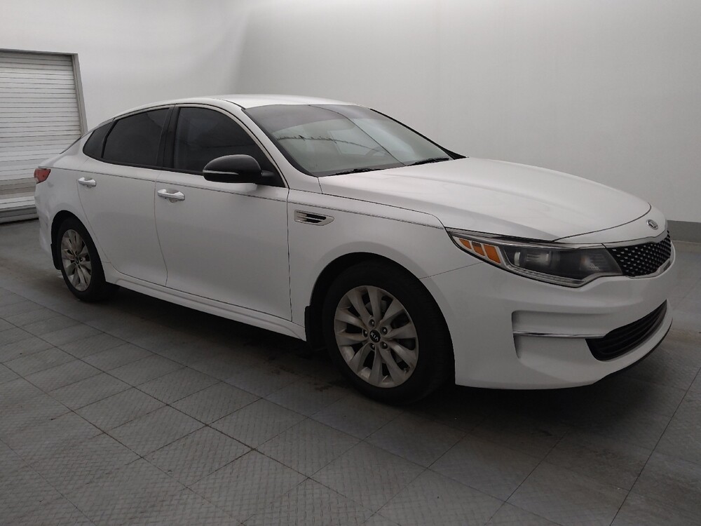 2018 Kia Optima in Fort Myers, FL 33907 - 18115172 11