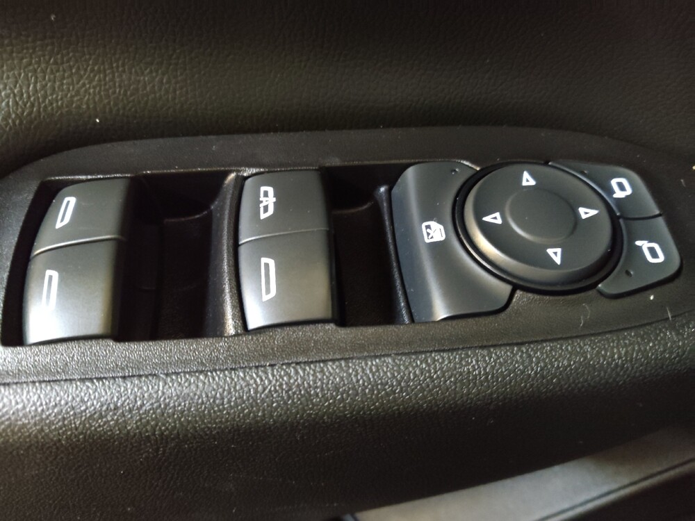 2018 Chevrolet Equinox in Charleston, SC 29414 - 18115185 27