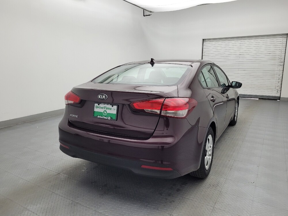 2017 Kia Forte in Greenville, SC 29607 - 18115197 7