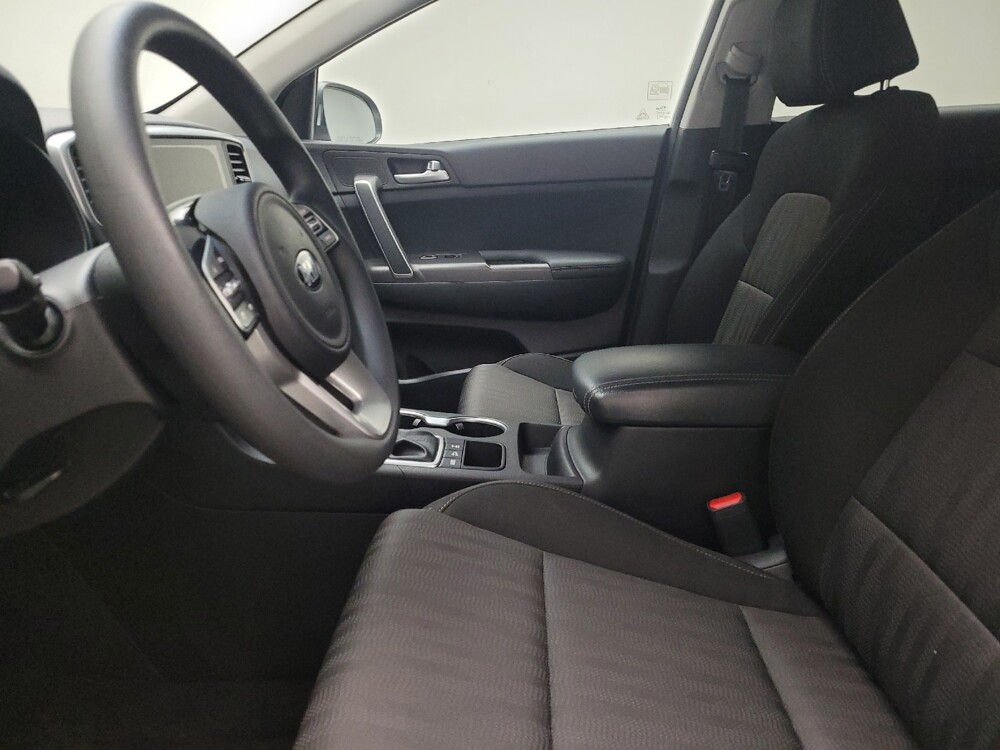 2020 Kia Sportage in Taylor, MI 48180 - 18115205 17