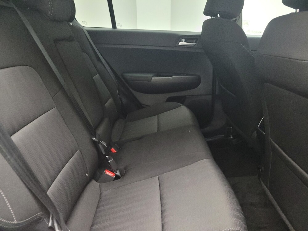2020 Kia Sportage in Taylor, MI 48180 - 18115205 19