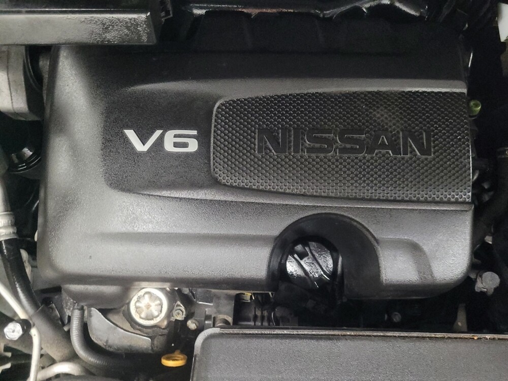 2018 Nissan Pathfinder in Indianapolis, IN 46219 - 18115210 30