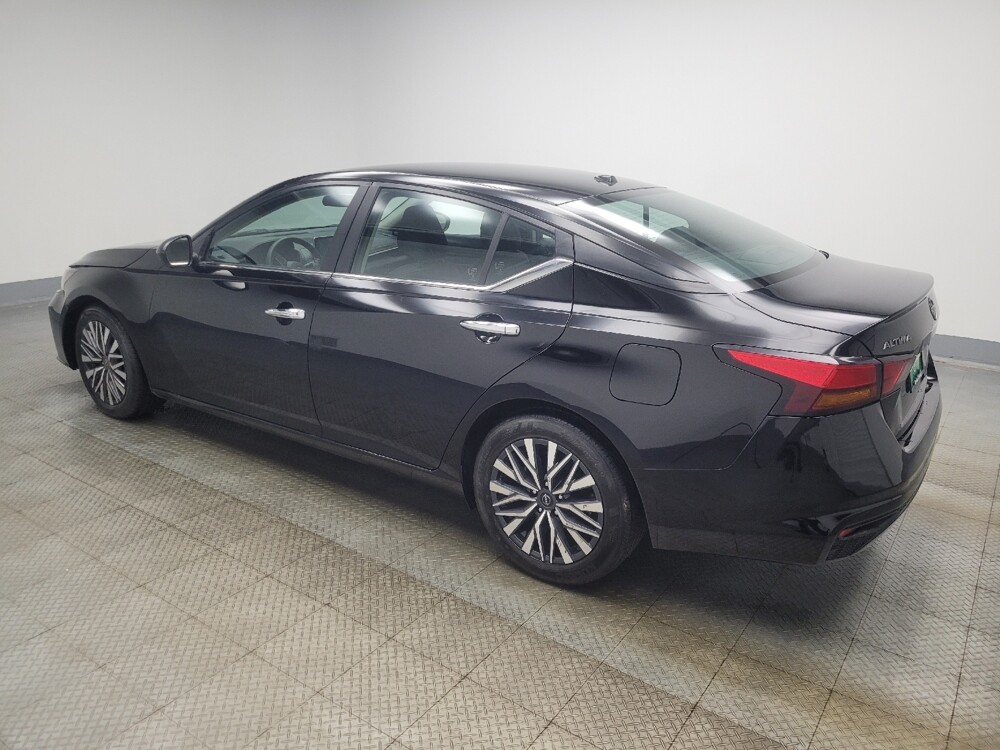 2024 Nissan Altima in Indianapolis, IN 46219 - 18115217 3