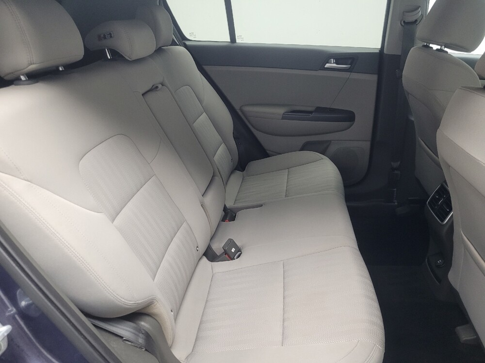 2019 Kia Sportage in Indianapolis, IN 46219 - 18115219 19