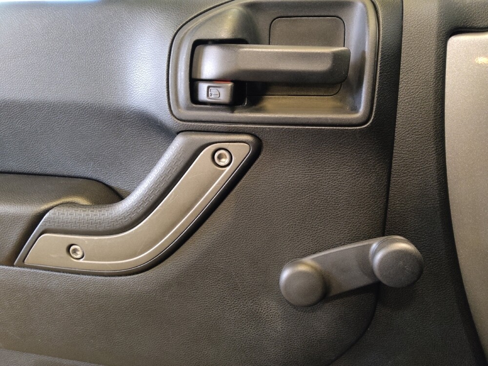 2018 Jeep Wrangler in Lauderdale Lakes, FL 33313 - 18115238 27