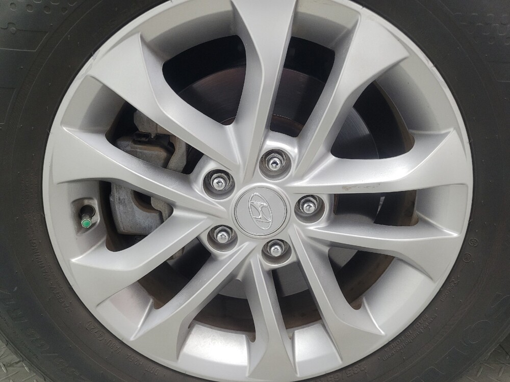 2019 Hyundai Santa Fe in Marietta, GA 30062 - 18115243 31