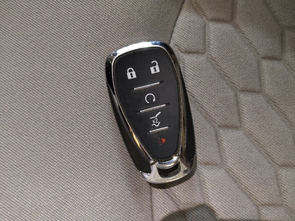 2019 Chevrolet Equinox in Greensboro, NC 27407 - 18115244 32