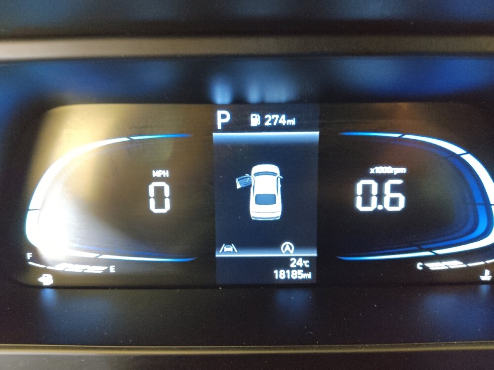 2024 Hyundai Elantra in Lakeland, FL 33815 - 18115250 23