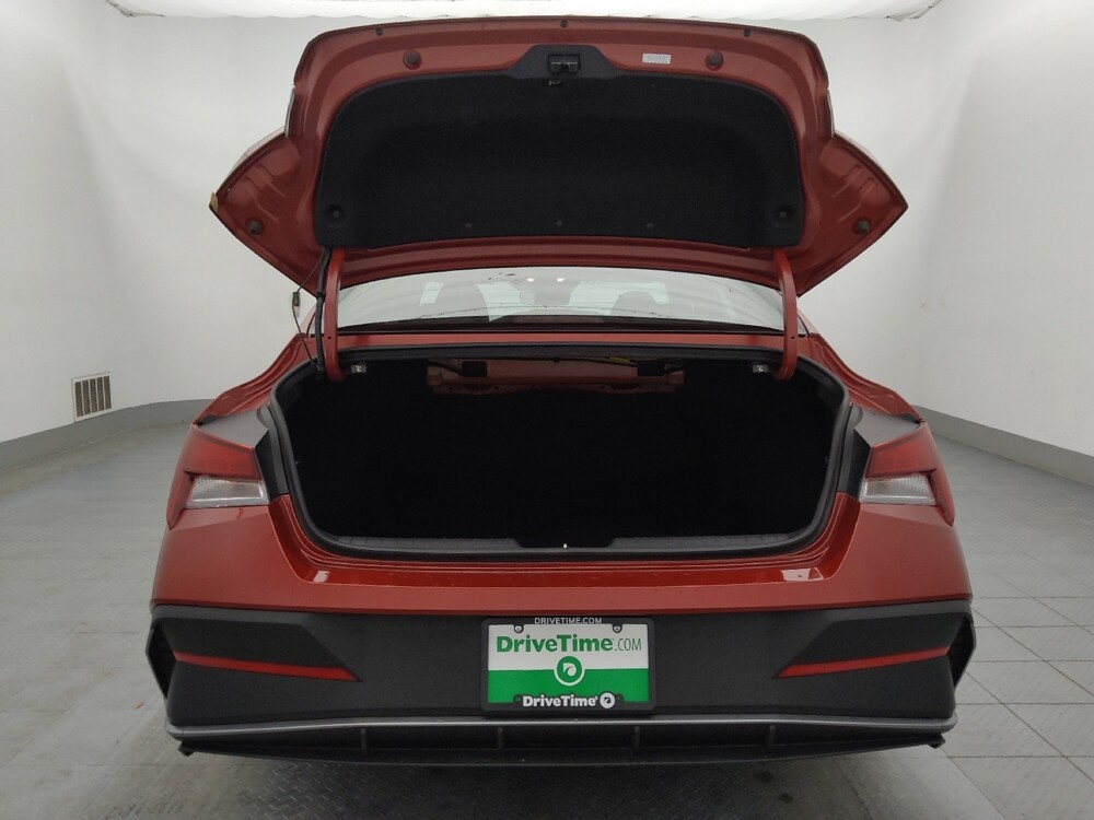 2024 Hyundai Elantra in Lakeland, FL 33815 - 18115250 29