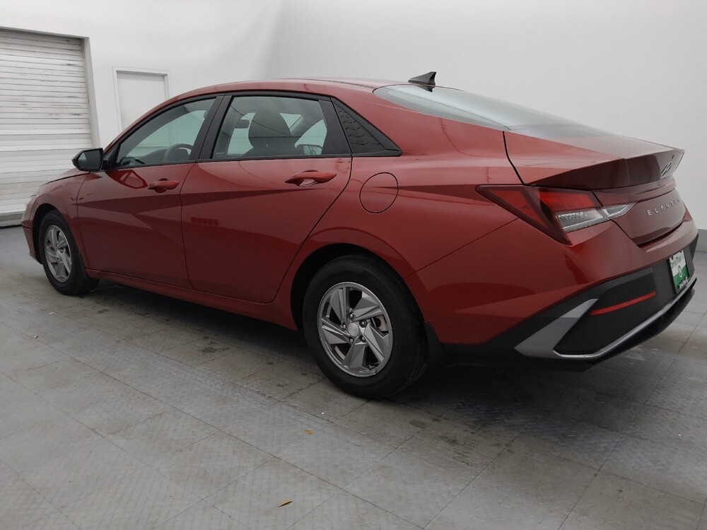 2024 Hyundai Elantra in Lakeland, FL 33815 - 18115250 3