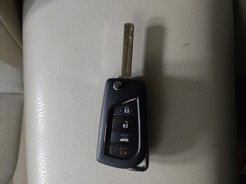 2021 Toyota Camry in Conyers, GA 30094 - 18115254 32