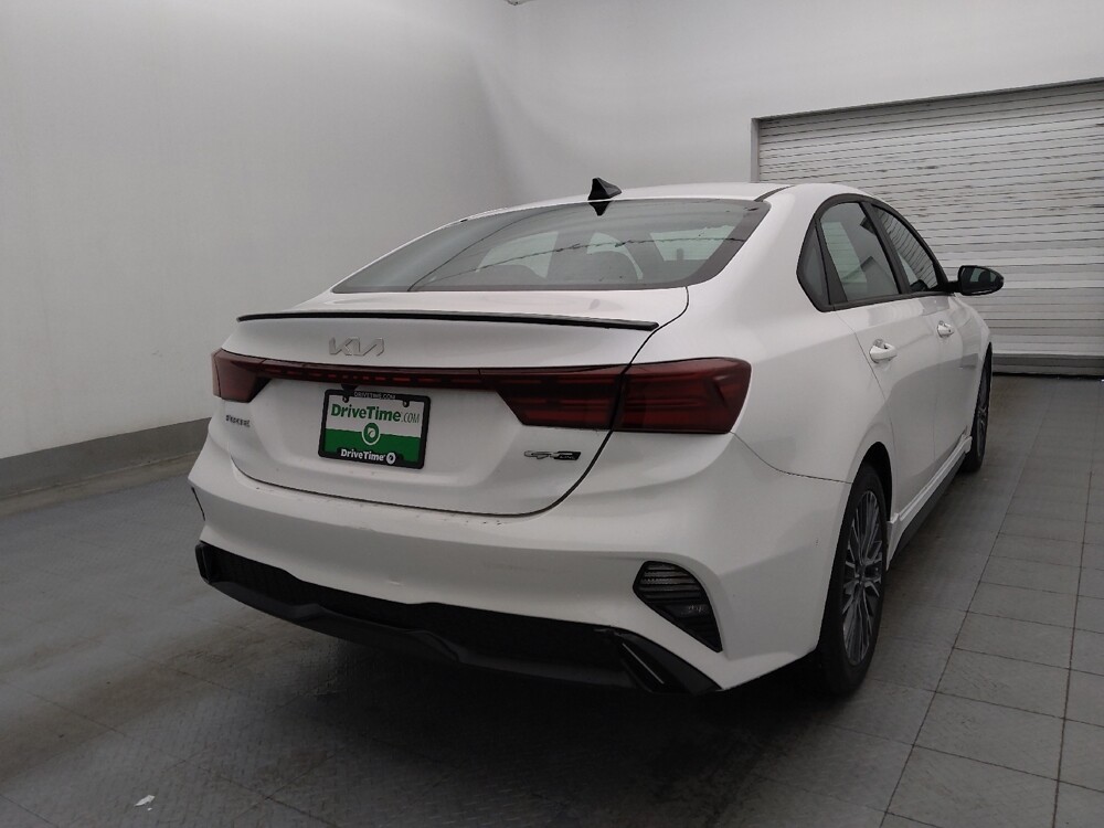 2024 Kia Forte in Fort Myers, FL 33907 - 18115257 7