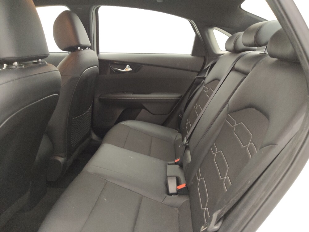 2024 Kia Forte in Fort Myers, FL 33907 - 18115257 18