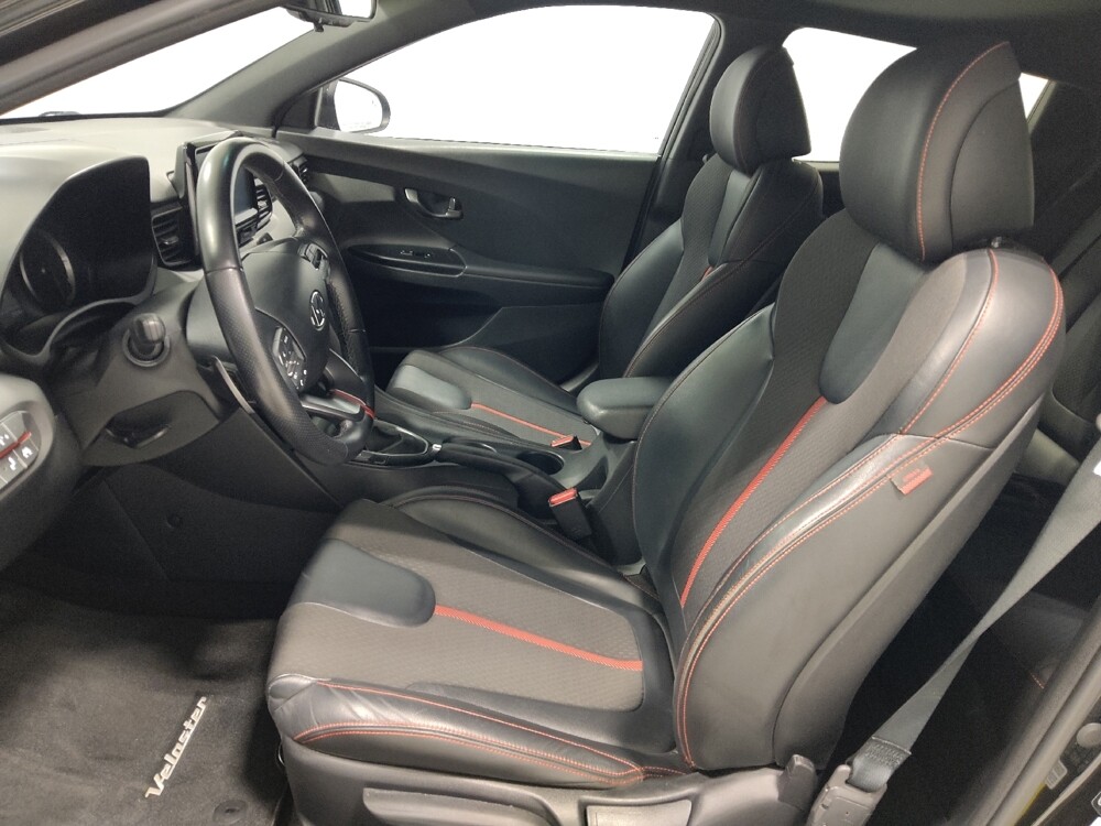 2019 Hyundai Veloster in Columbus, OH 43231 - 18115258 17