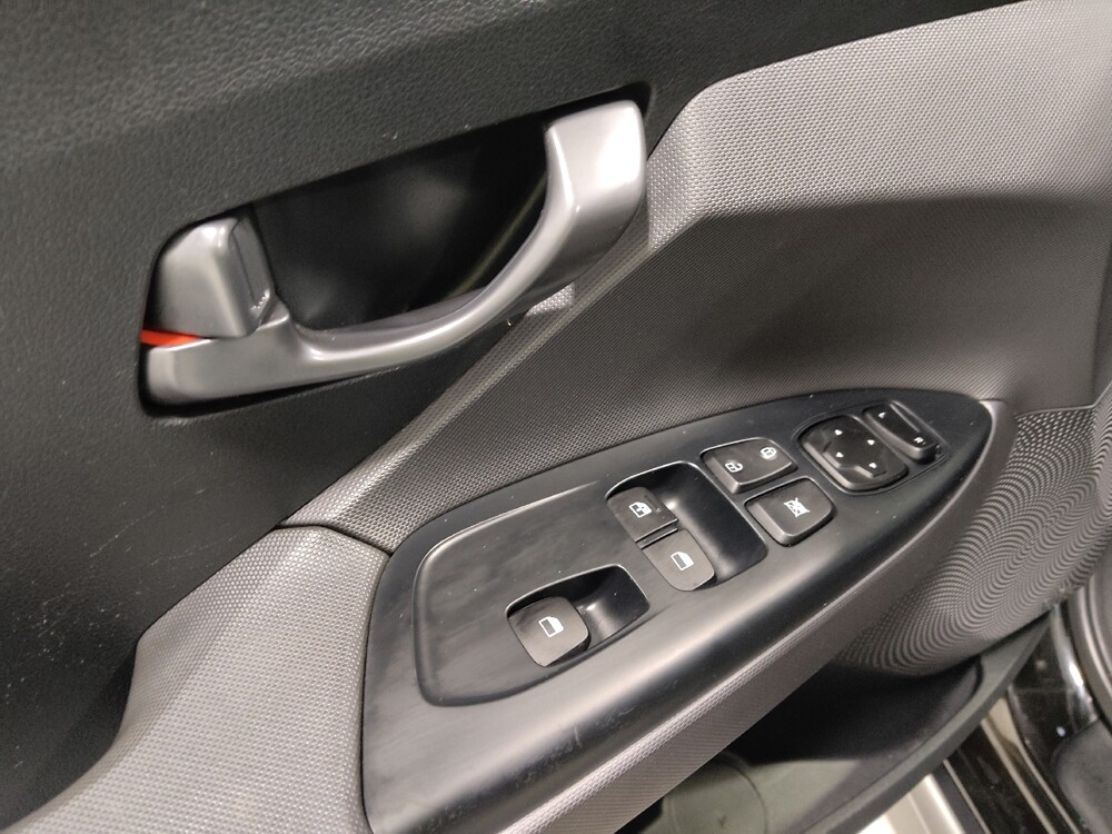 2019 Hyundai Veloster in Columbus, OH 43231 - 18115258 27