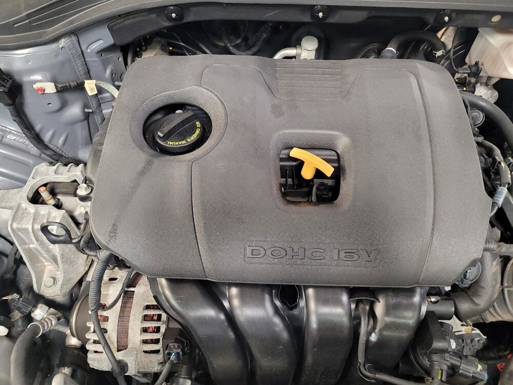 2019 Hyundai Elantra in Tampa, FL 33612 - 18115264 30