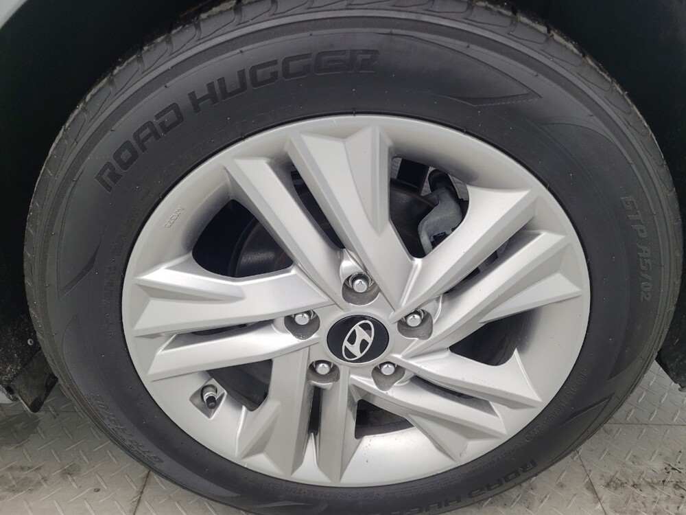 2019 Hyundai Elantra in Tampa, FL 33612 - 18115264 31