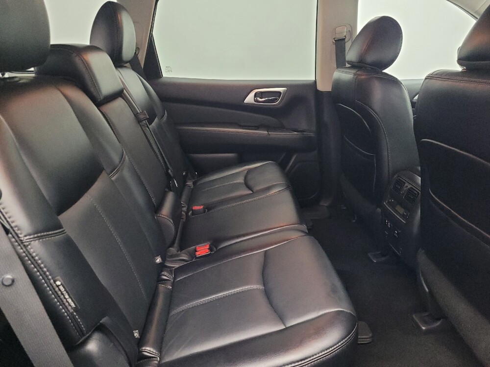 2020 Nissan Pathfinder in Jacksonville, FL 32225 - 18115265 19