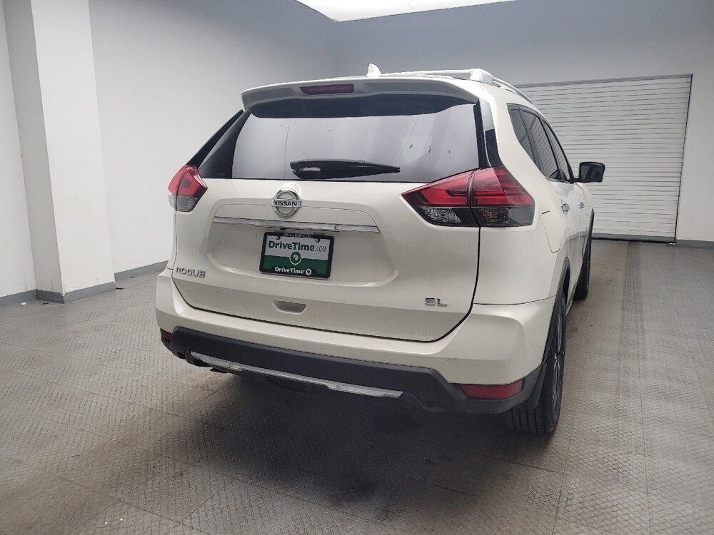 2017 Nissan Rogue in Taylor, MI 48180 - 18115278 7