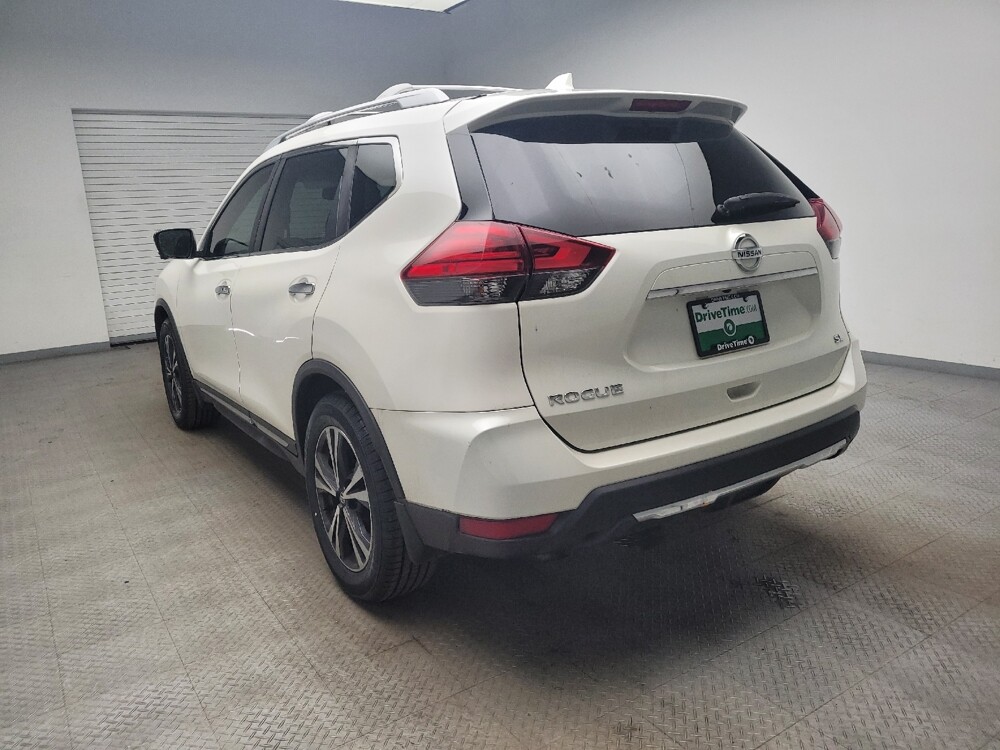 2017 Nissan Rogue in Taylor, MI 48180 - 18115278 5