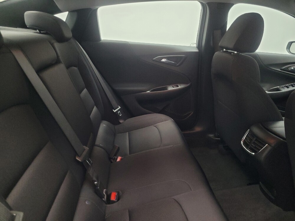 2024 Chevrolet Malibu in Indianapolis, IN 46219 - 18115283 19