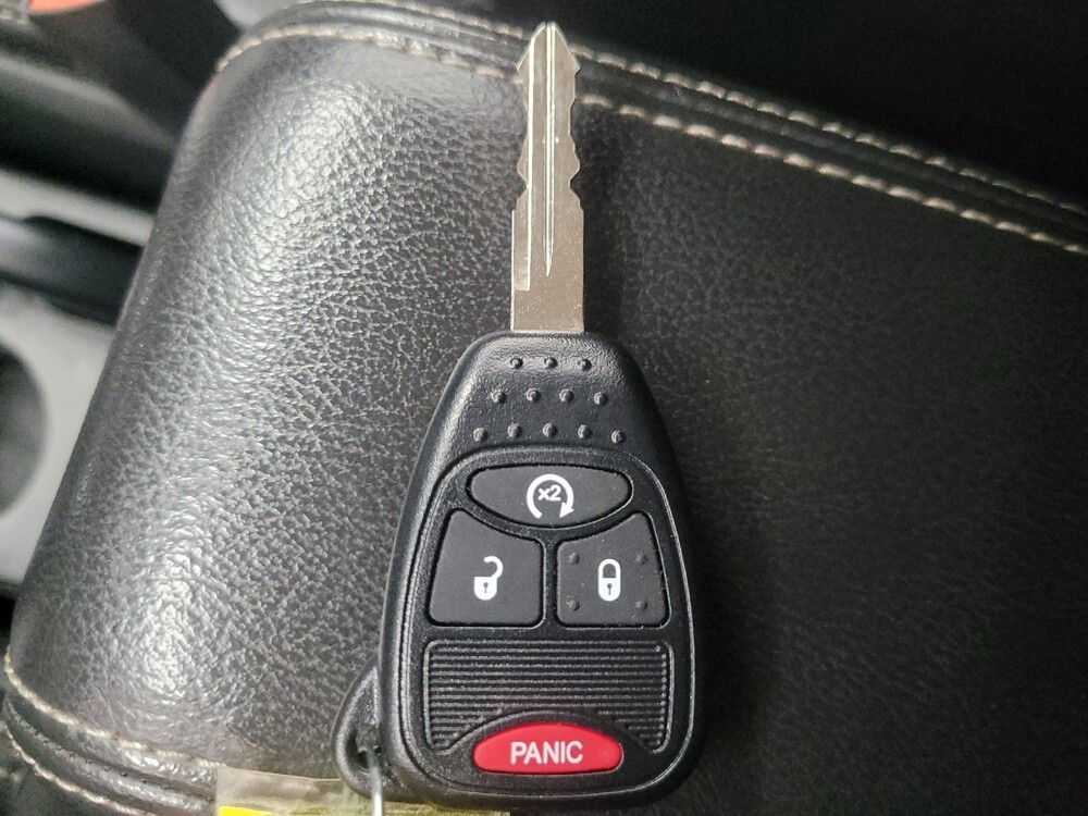 2017 Jeep Compass in Indianapolis, IN 46219 - 18115285 32