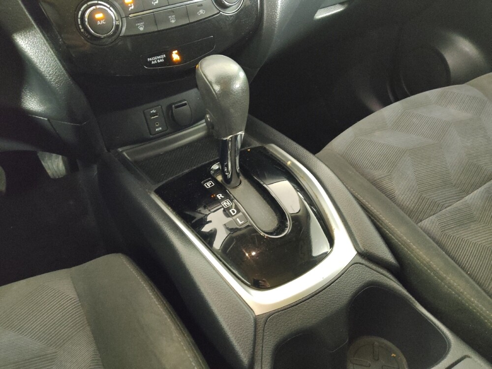 2016 Nissan Rogue in Midlothian, IL 60445 - 18115293 26