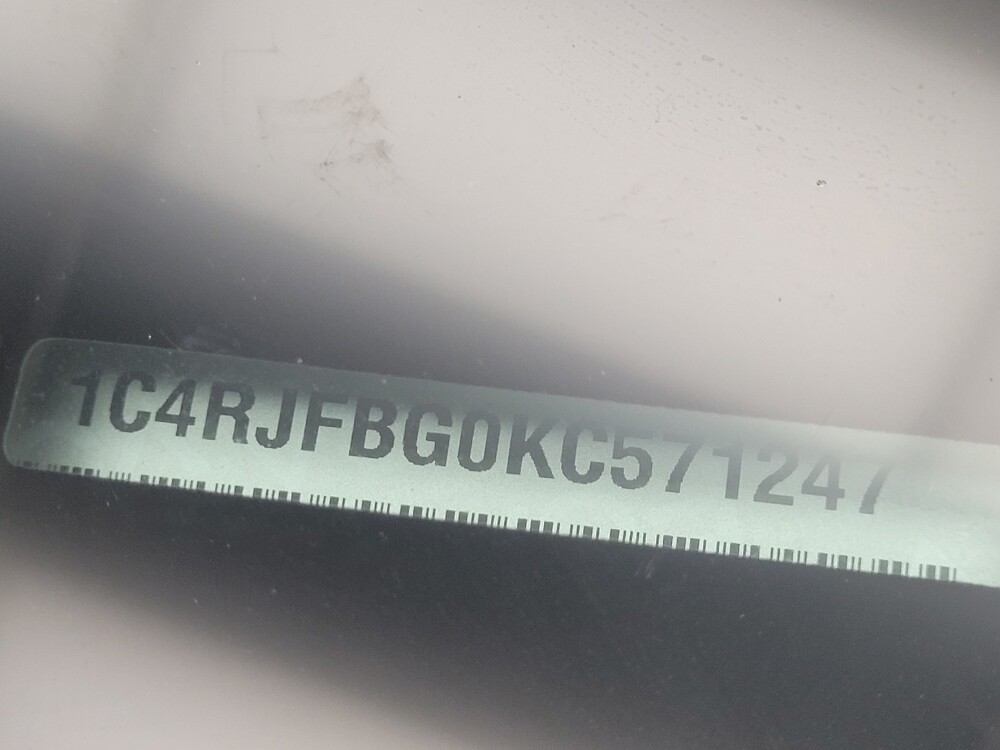 2019 Jeep Grand Cherokee in Indianapolis, IN 46219 - 18115302 33