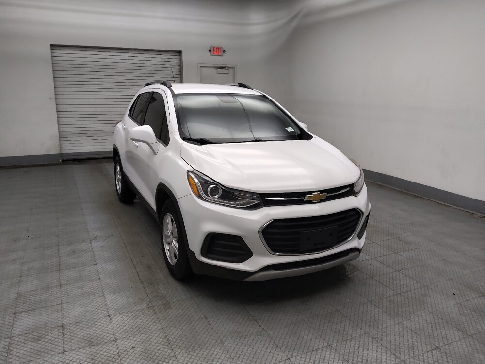 2020 Chevrolet Trax in Des Moines, IA 50310 - 18115325 13