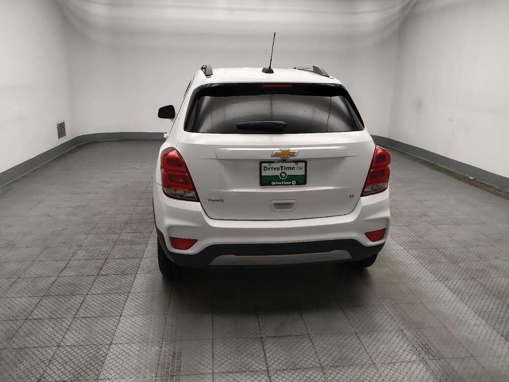 2020 Chevrolet Trax in Des Moines, IA 50310 - 18115325 6