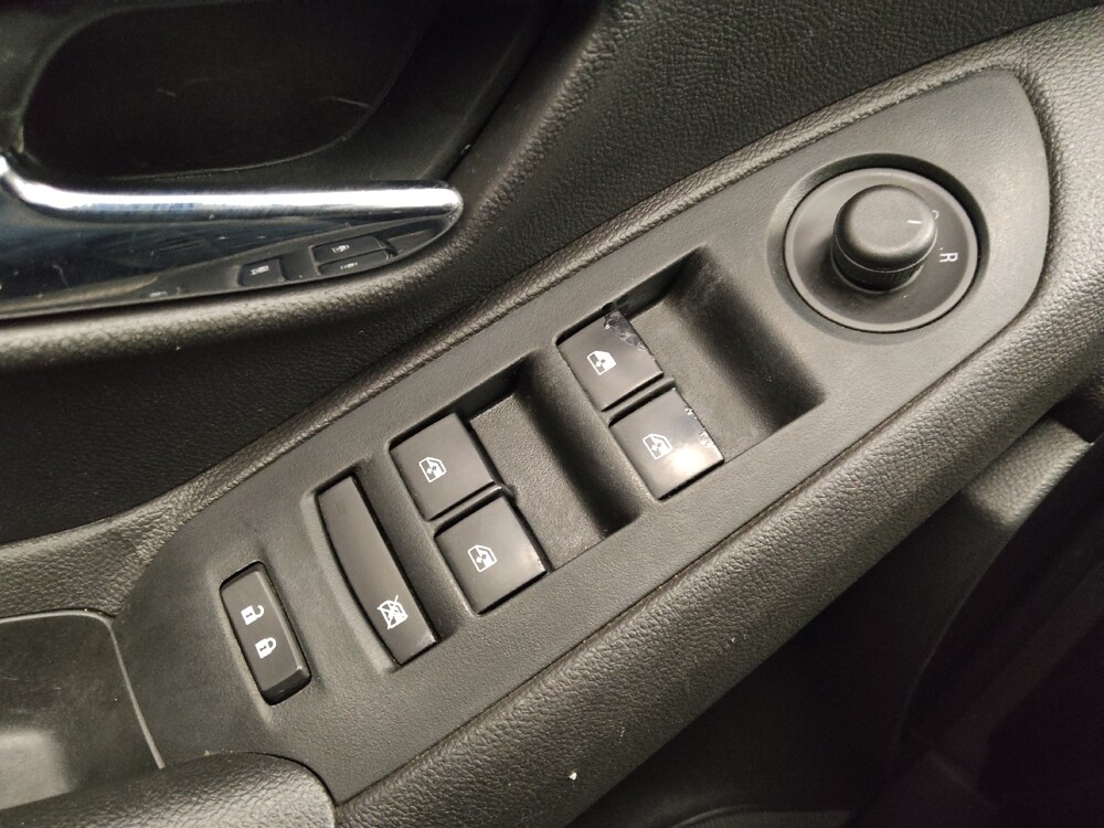 2020 Chevrolet Trax in Des Moines, IA 50310 - 18115325 27