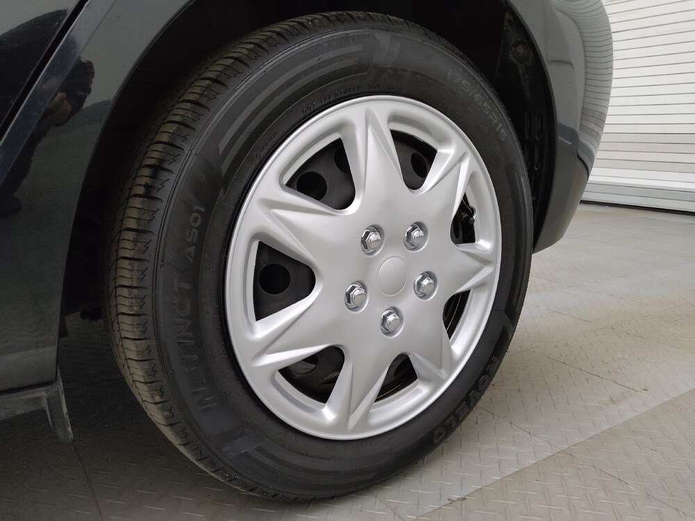 2015 Toyota Prius C in Lakewood, CO 80215 - 18115332 31