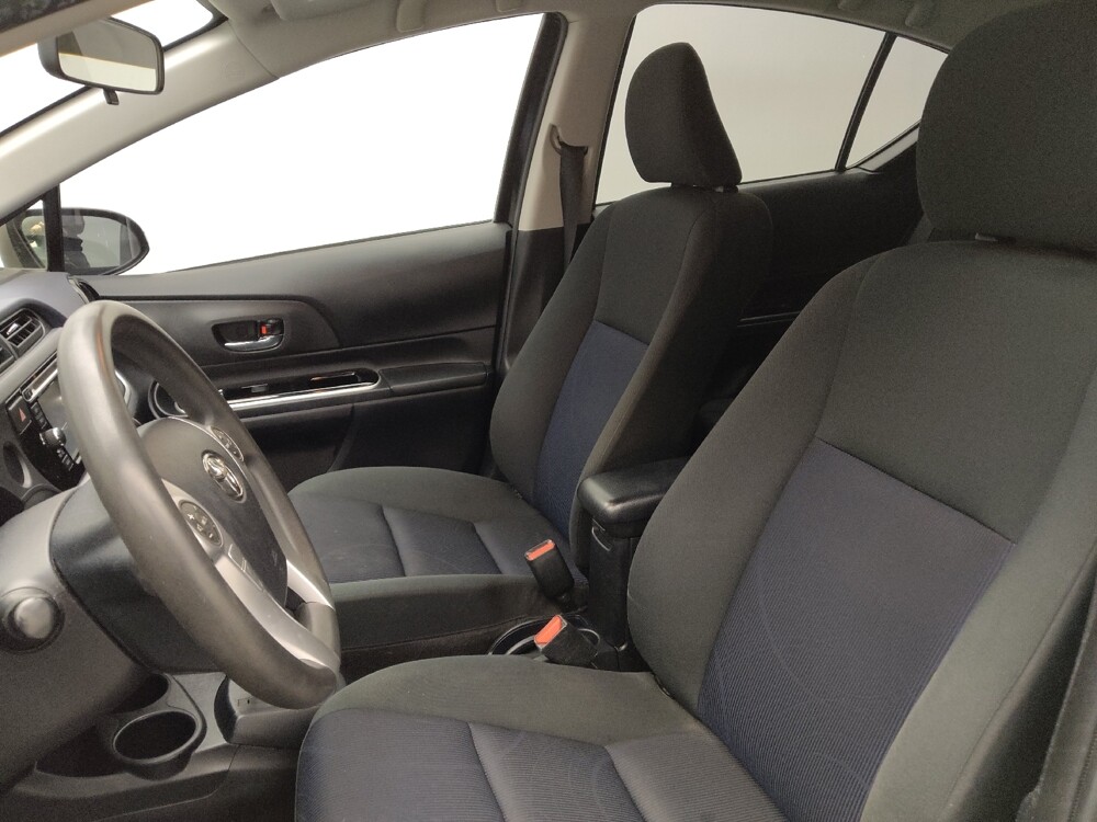 2015 Toyota Prius C in Lakewood, CO 80215 - 18115332 17