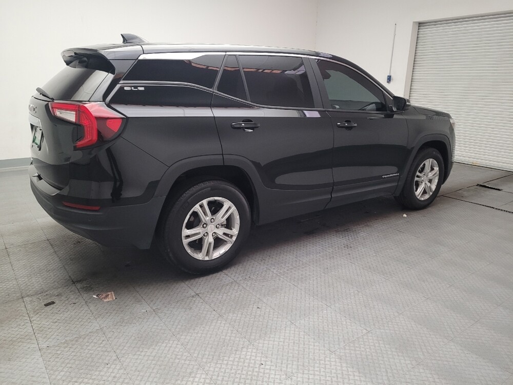 2022 GMC Terrain in Fresno, CA 93726 - 18115336 10