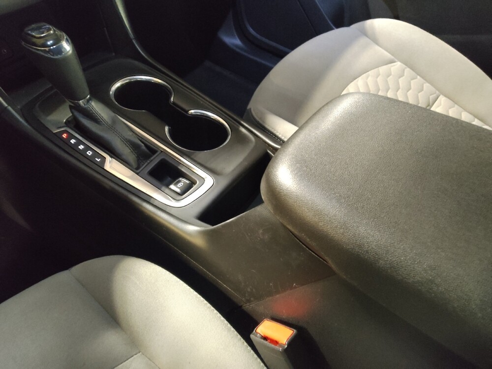 2018 Chevrolet Equinox in Salem, VA 24153 - 18115338 26