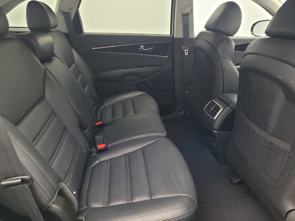 2019 Kia Sorento in Gainesville, FL 32609 - 18115346 19