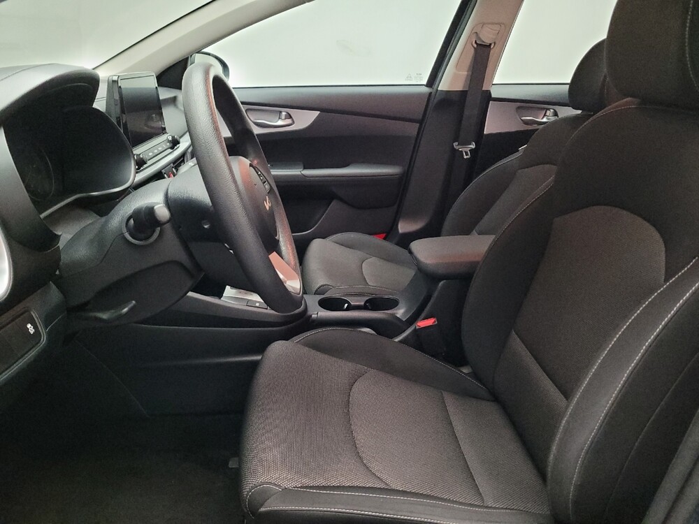 2024 Kia Forte in Sacramento, CA 95821 - 18115347 17