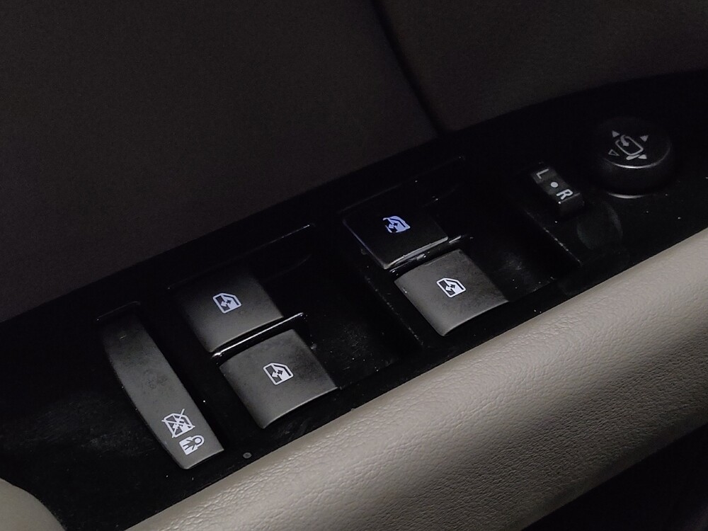 2016 Cadillac XTS in Gainesville, FL 32609 - 18115348 27