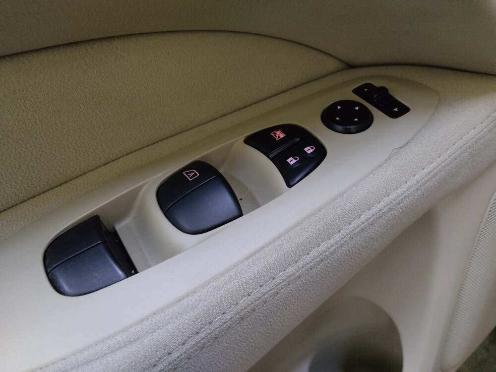 2014 Nissan Pathfinder in Raleigh, NC 27604 - 18115352 27