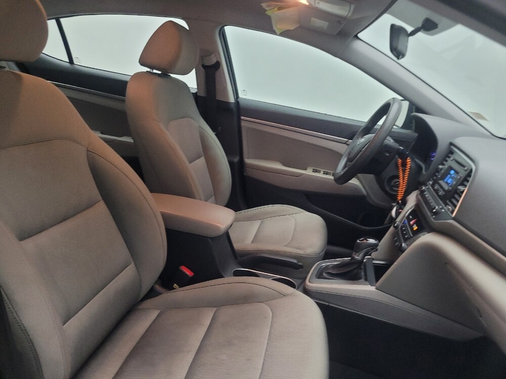 2017 Hyundai Elantra in Macon, GA 31210 - 18115353 21