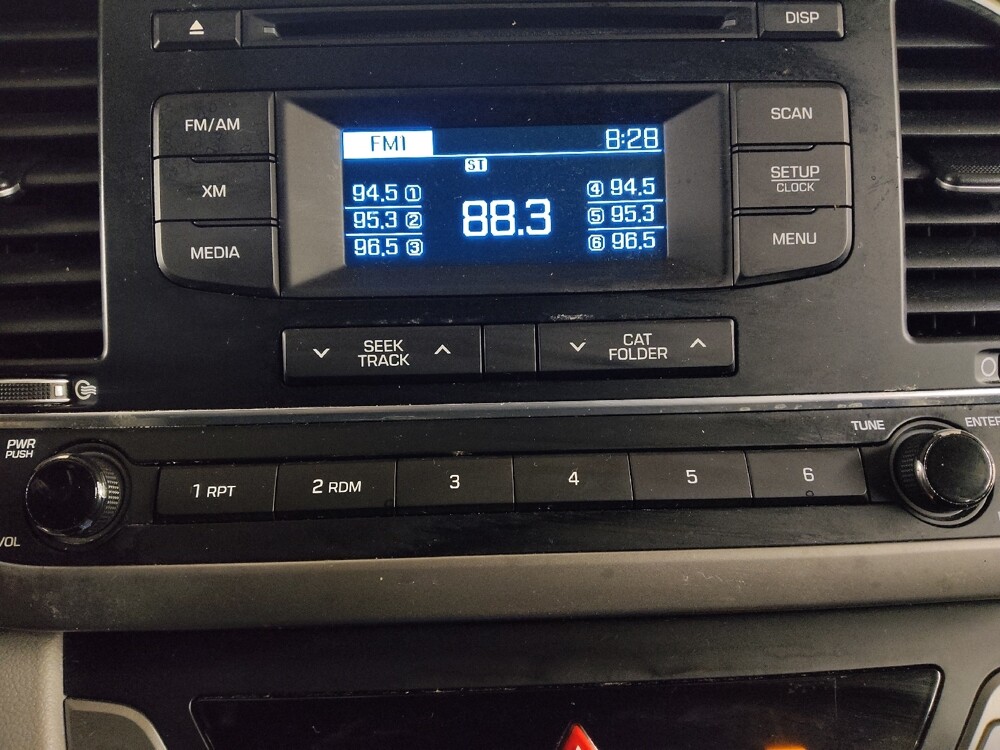 2017 Hyundai Elantra in Macon, GA 31210 - 18115353 25